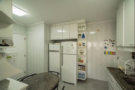 Apartamento à venda com 115m², 4 quartos e 3 vagasCozinha