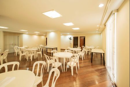 Apartamento à venda com 115m², 4 quartos e 3 vagasÁrea comum - Salão de festas