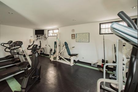 Apartamento à venda com 115m², 4 quartos e 3 vagasÁrea comum - Academia