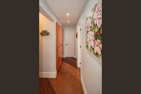 Apartamento à venda com 115m², 4 quartos e 3 vagasCorredor
