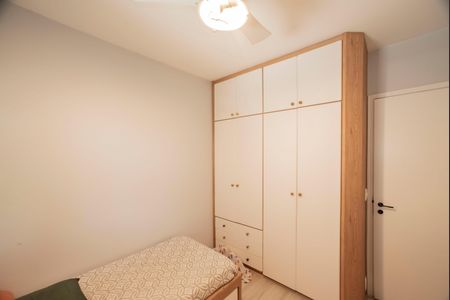 Apartamento à venda com 115m², 4 quartos e 3 vagasQuarto 2