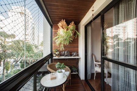 Varanda de apartamento à venda com 4 quartos, 115m² em Vila Clementino, São Paulo