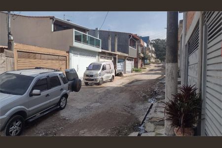 Casa à venda com 1 quarto, 170m² em Jardim Castro Alves, São Paulo