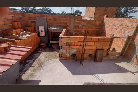 Casa à venda com 1 quarto, 170m² em Jardim Castro Alves, São Paulo