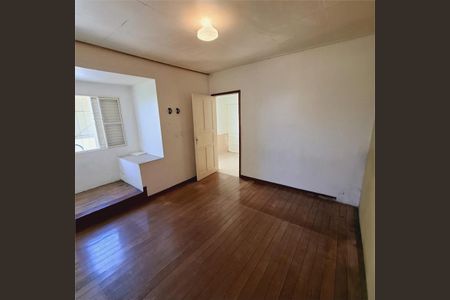 Casa à venda com 2 quartos, 159m² em Jardim Regis, São Paulo