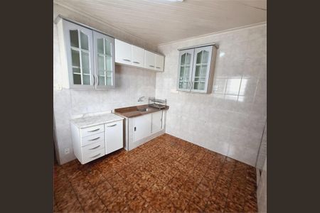 Casa à venda com 2 quartos, 159m² em Jardim Regis, São Paulo