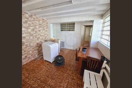 Casa à venda com 2 quartos, 159m² em Jardim Regis, São Paulo