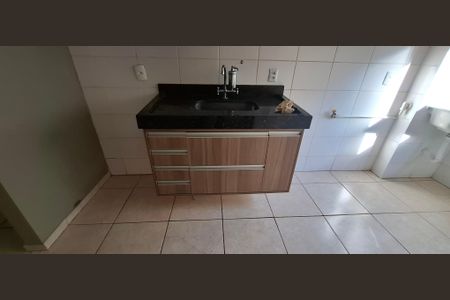 Apartamento para alugar com 42m², 2 quartos e 1 vaga Apartamento para alugar com 42m², 2 quartos e 1 vagaCozinha e Área de Serviço