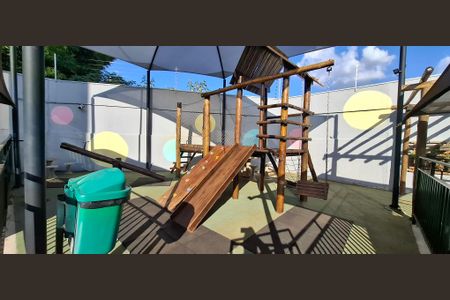 Apartamento para alugar com 42m², 2 quartos e 1 vaga Apartamento para alugar com 42m², 2 quartos e 1 vagaÁrea comum - Playground