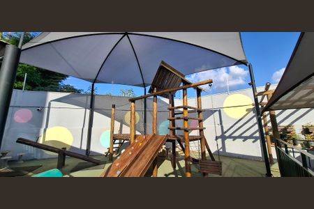Apartamento para alugar com 42m², 2 quartos e 1 vaga Apartamento para alugar com 42m², 2 quartos e 1 vagaÁrea comum - Playground