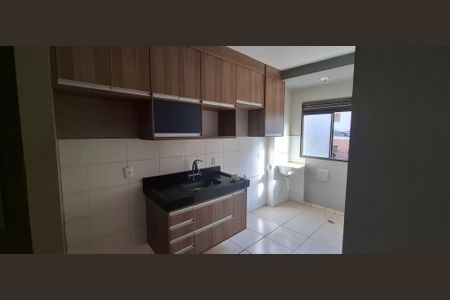 Apartamento para alugar com 42m², 2 quartos e 1 vaga Apartamento para alugar com 42m², 2 quartos e 1 vagaCozinha e Área de Serviço