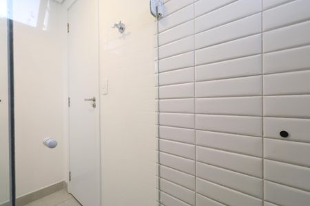 Banheiro de apartamento para alugar com 1 quarto, 41m² em Pompeia, São Paulo