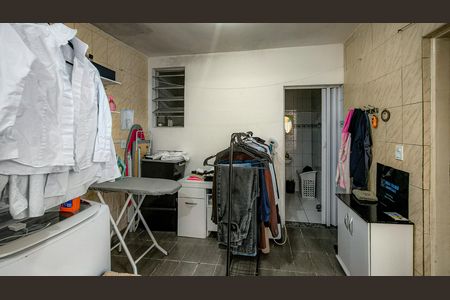 Casa à venda com 900m², 3 quartos e 4 vagas Casa à venda com 900m², 3 quartos e 4 vagasCasa 2