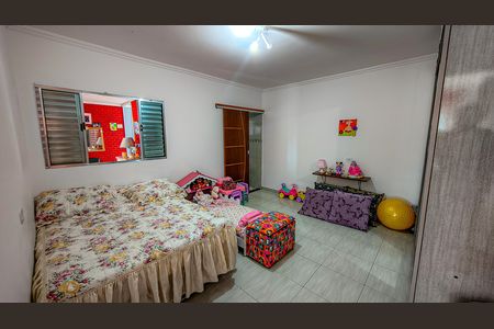 Casa à venda com 900m², 3 quartos e 4 vagas Casa à venda com 900m², 3 quartos e 4 vagasSuíte 2