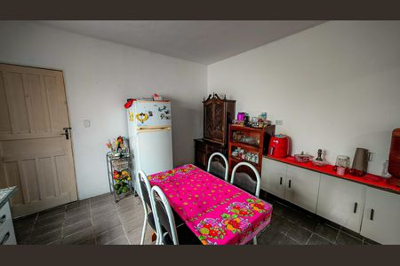 Casa à venda com 900m², 3 quartos e 4 vagas Casa à venda com 900m², 3 quartos e 4 vagasCasa 2