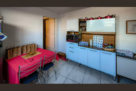 Casa à venda com 900m², 3 quartos e 4 vagas Casa à venda com 900m², 3 quartos e 4 vagasCasa 1