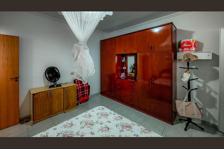 Casa à venda com 900m², 3 quartos e 4 vagas Casa à venda com 900m², 3 quartos e 4 vagasSuíte 3