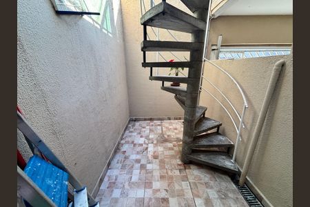 Casa à venda com 100m², 2 quartos e 2 vagasÁrea de Serviço