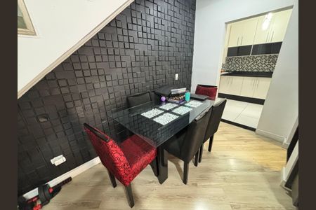 Casa à venda com 100m², 2 quartos e 2 vagasSala de Jantar