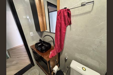 Casa à venda com 100m², 2 quartos e 2 vagasBanheiro 2