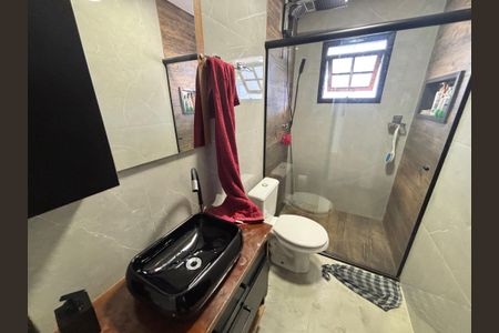 Casa à venda com 100m², 2 quartos e 2 vagasBanheiro 2