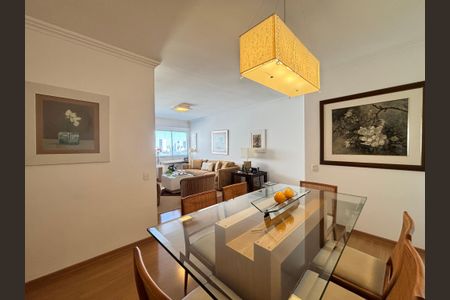 Sala de apartamento à venda com 2 quartos, 112m² em Itaim Bibi, São Paulo