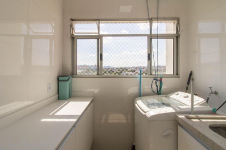 Apartamento à venda com 60m², 2 quartos e 1 vaga Apartamento à venda com 60m², 2 quartos e 1 vagaArea de Serviço