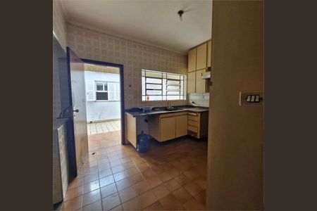 Casa à venda com 170m², 4 quartos e sem vaga