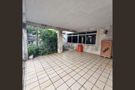 Casa à venda com 170m², 4 quartos e sem vaga