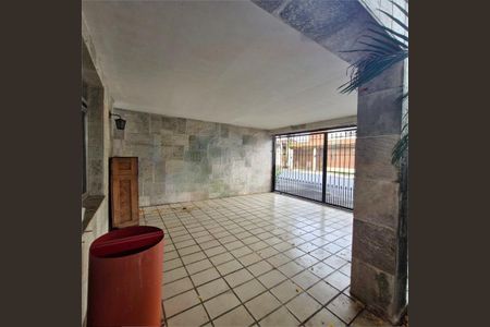 Casa à venda com 170m², 4 quartos e sem vaga