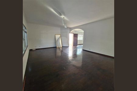 Casa à venda com 170m², 4 quartos e sem vaga