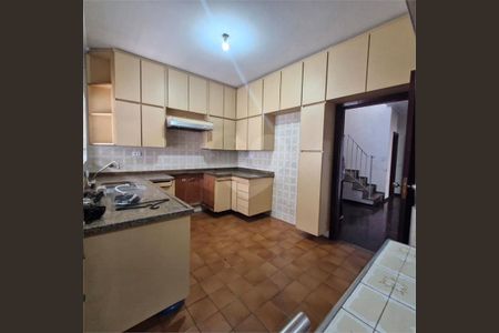 Casa à venda com 170m², 4 quartos e sem vaga