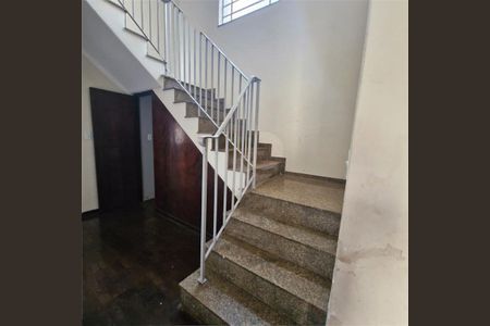 Casa à venda com 170m², 4 quartos e sem vaga