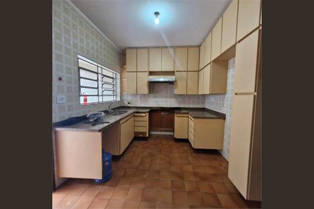 Casa à venda com 170m², 4 quartos e sem vaga