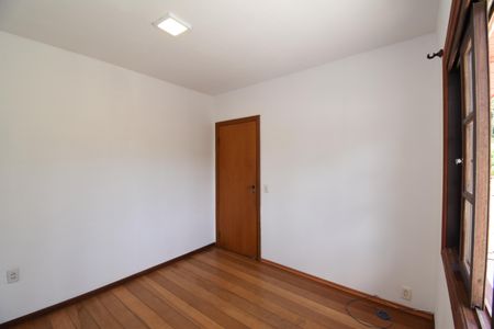 Casa para alugar com 280m², 6 quartos e 9 vagasQuarto 2