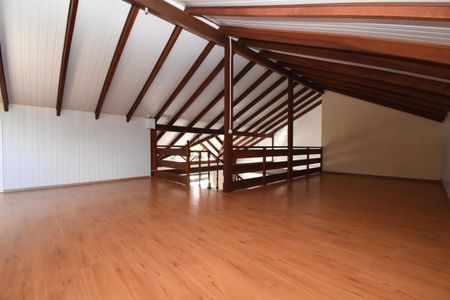 Casa para alugar com 280m², 6 quartos e 9 vagasÁtico