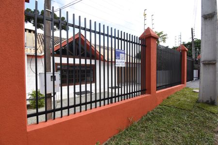 Casa para alugar com 280m², 6 quartos e 9 vagasFachada com Plaquinha