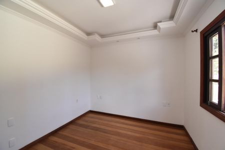 Casa para alugar com 280m², 6 quartos e 9 vagasSuíte