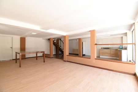 Casa para alugar com 280m², 6 quartos e 9 vagasCozinha e Sala de Jantar