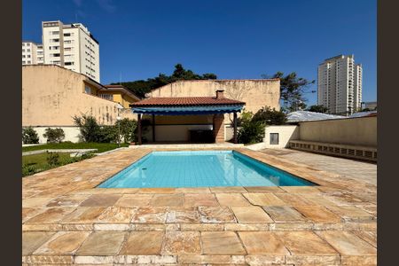 Apartamento à venda com 60m², 2 quartos e 1 vaga Apartamento à venda com 60m², 2 quartos e 1 vagaPiscina