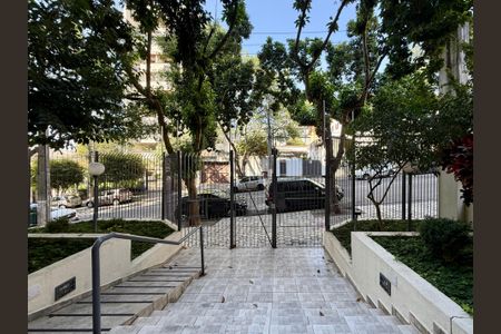 Apartamento à venda com 60m², 2 quartos e 1 vaga Apartamento à venda com 60m², 2 quartos e 1 vagaEntrada