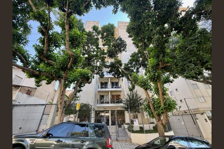 Apartamento à venda com 60m², 2 quartos e 1 vaga Apartamento à venda com 60m², 2 quartos e 1 vagaFachada