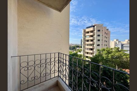 Apartamento à venda com 60m², 2 quartos e 1 vaga Apartamento à venda com 60m², 2 quartos e 1 vagaSacada