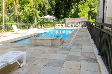 Apartamento à venda com 44m², 2 quartos e sem vagaÁrea comum - Piscina