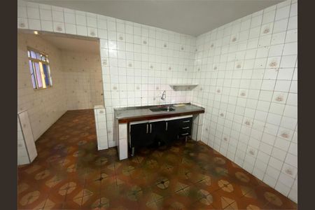 Casa à venda com 3 quartos, 170m² em Jardim Castro Alves, São Paulo