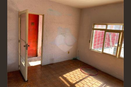 Casa à venda com 3 quartos, 170m² em Jardim Castro Alves, São Paulo