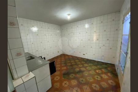 Casa à venda com 3 quartos, 170m² em Jardim Castro Alves, São Paulo