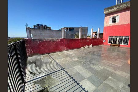 Casa à venda com 3 quartos, 170m² em Jardim Castro Alves, São Paulo