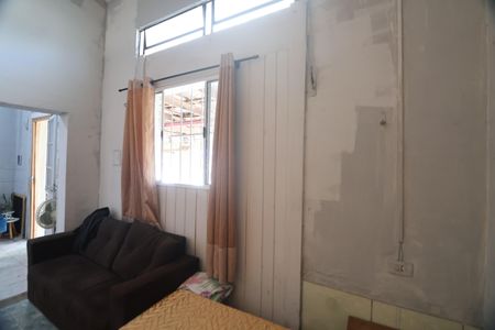 Quarto de casa para alugar com 2 quartos, 46m² em Mathias Velho, Canoas