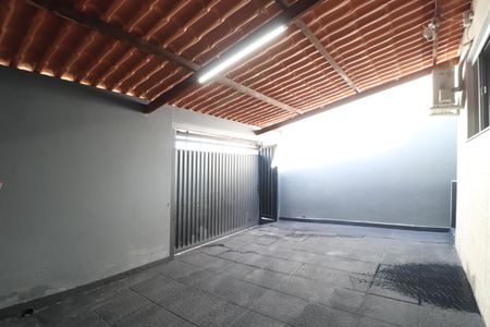 Casa para alugar com 100m², 2 quartos e 2 vagasVaranda da Sala